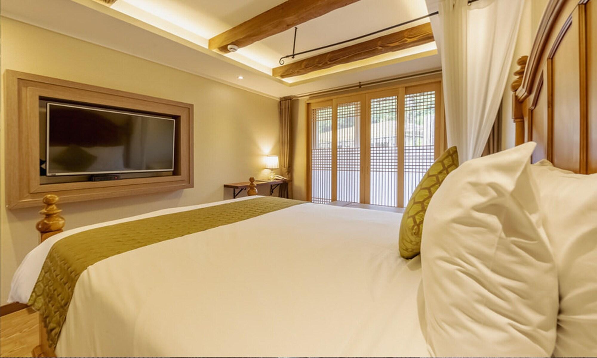Hansan Marina Hotel & Resort Тхонъён Экстерьер фото