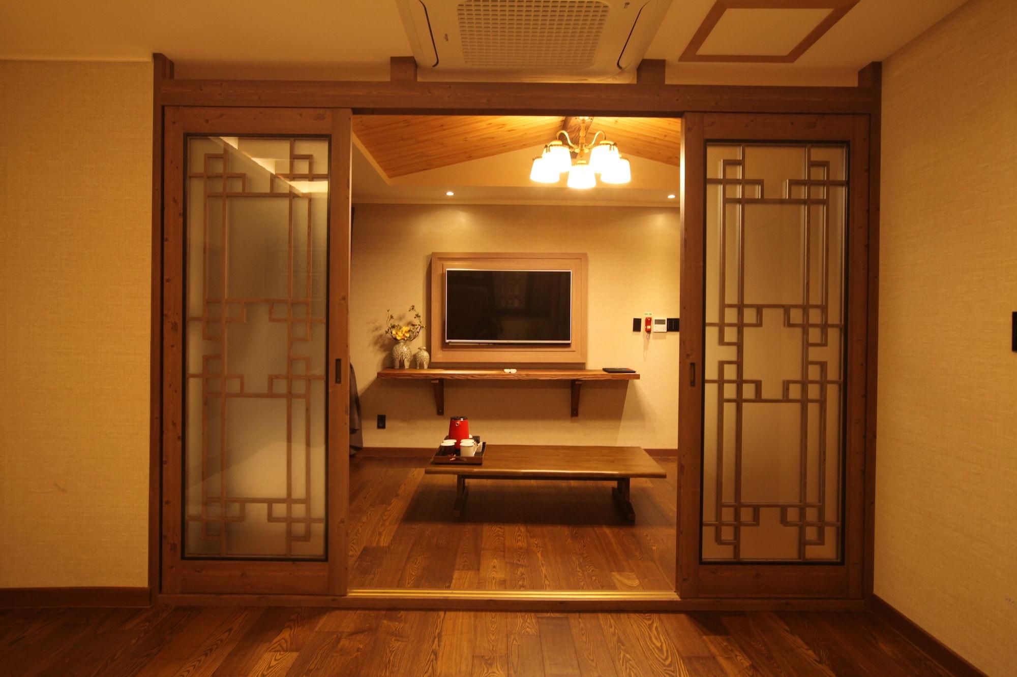 Hansan Marina Hotel & Resort Тхонъён Экстерьер фото