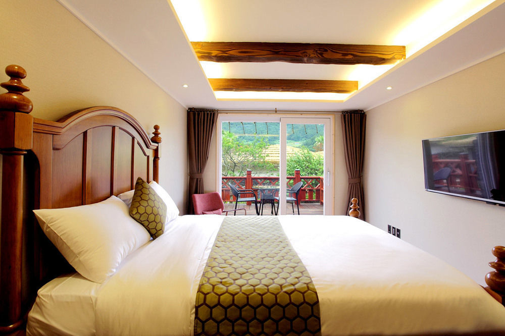 Hansan Marina Hotel & Resort Тхонъён Экстерьер фото